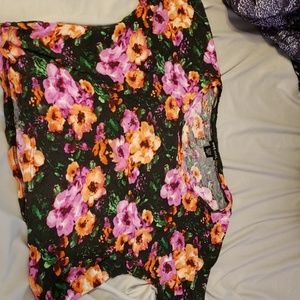 Loose fitting crop top